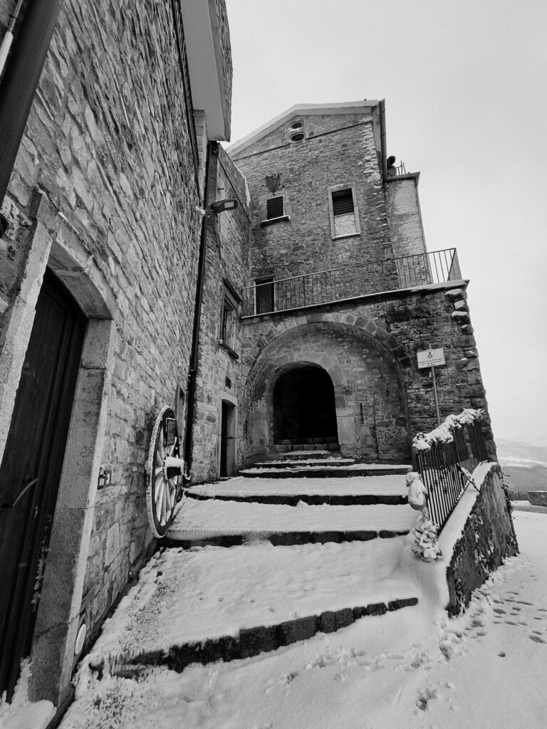 L'Arco dei Provenzali, antica porta di ingresso a Celle di San Vito